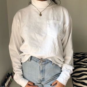 Brandy Melville white thick-knit turtleneck
